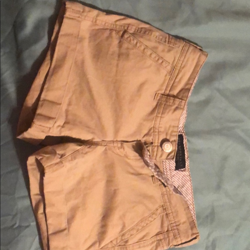 AERO shorts 000